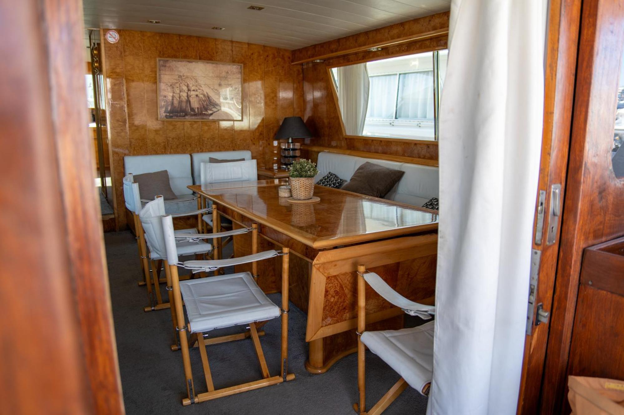 Habitacion Marineria Boat Aloha برشلونة المظهر الخارجي الصورة