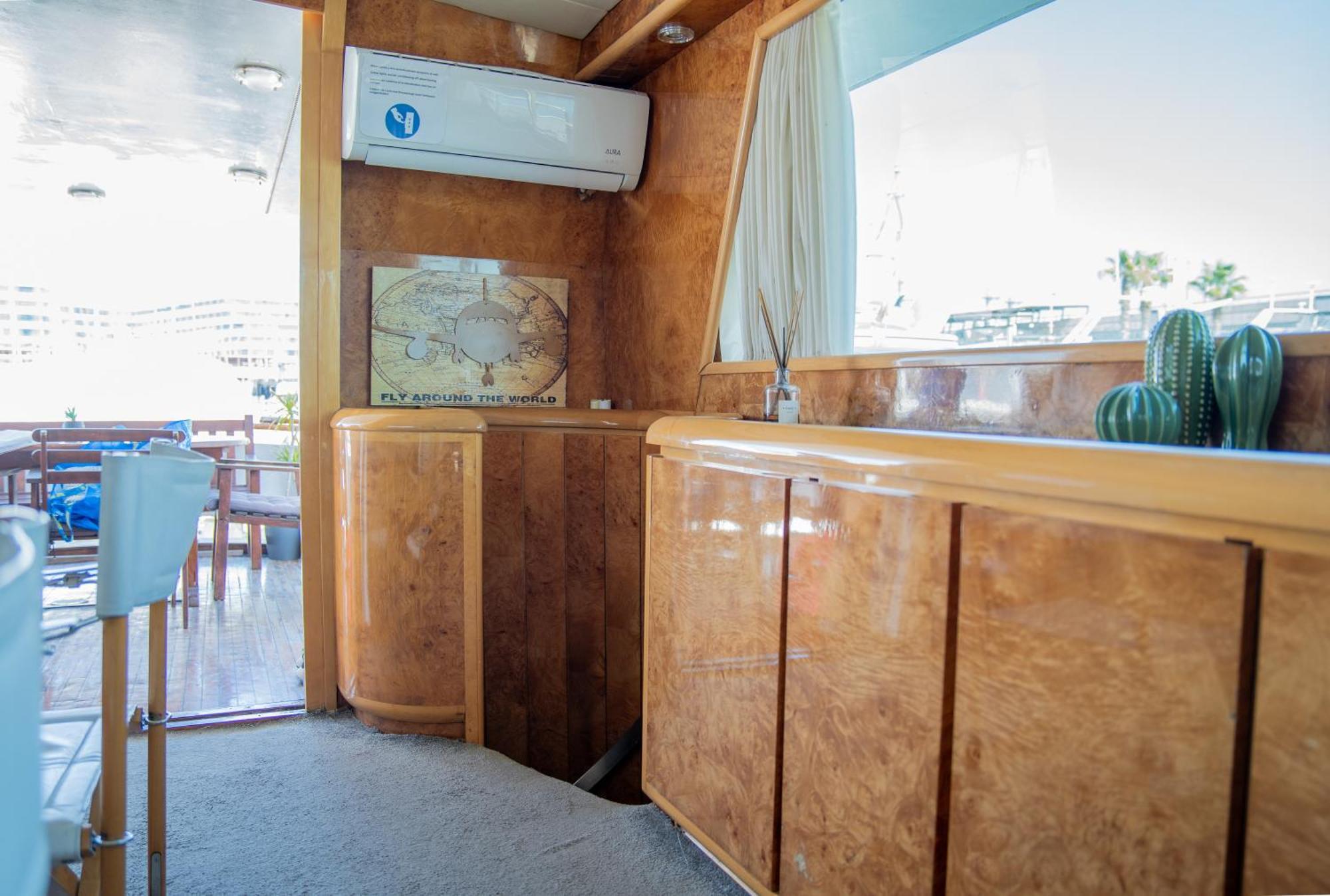 Habitacion Marineria Boat Aloha برشلونة المظهر الخارجي الصورة