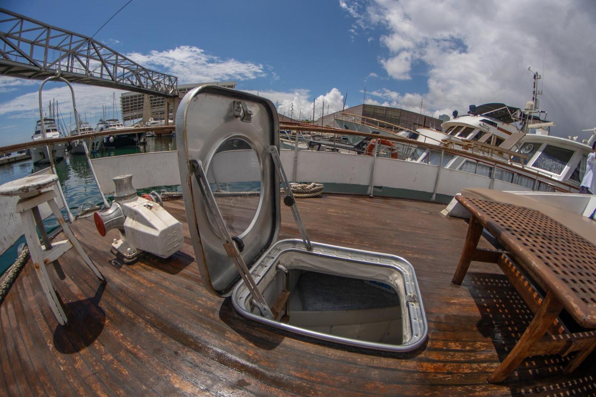 Habitacion Marineria Boat Aloha برشلونة المظهر الخارجي الصورة